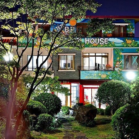 Jeju B.P. Guesthouse Экстерьер фото